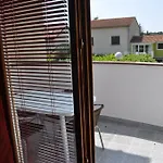 דירה Drenovica *