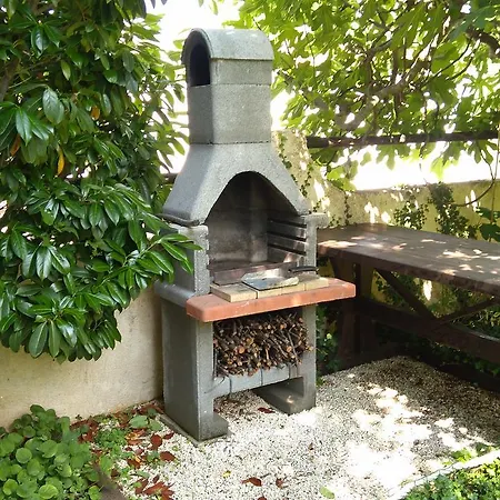 Drenovica 아파트 풀라