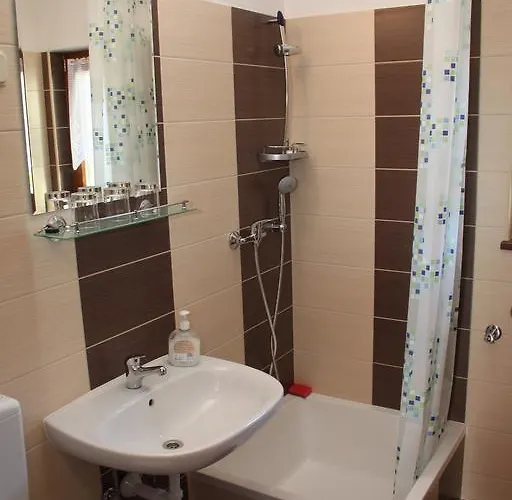 Drenovica Πούλα