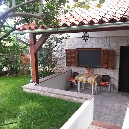 Drenovica Apartment